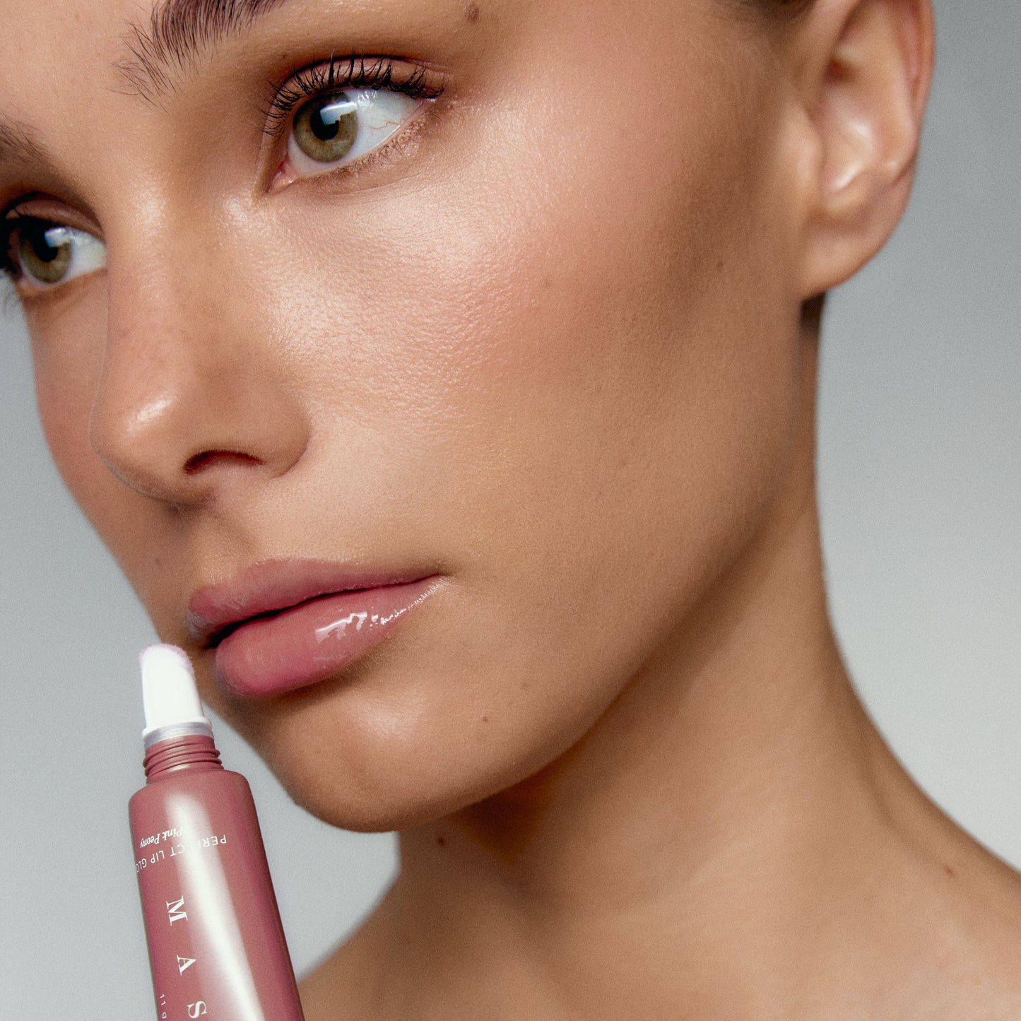 Masqmai perfect lip gloss Pink Peony