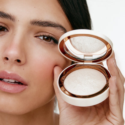 Masqmai Champagne Highlighter